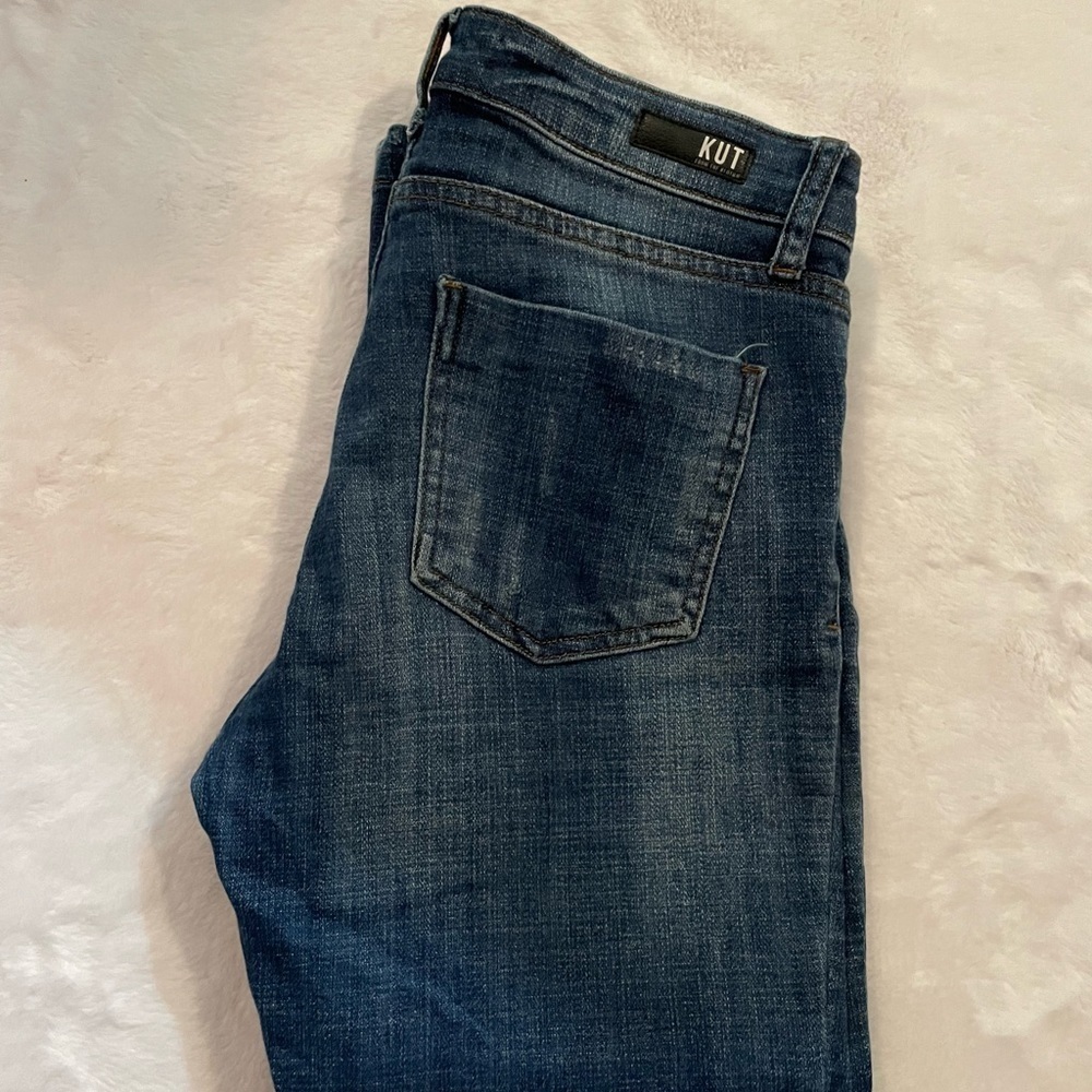 KUT like new condition Lauren crop straight leg color blue - Picture 3 of 3